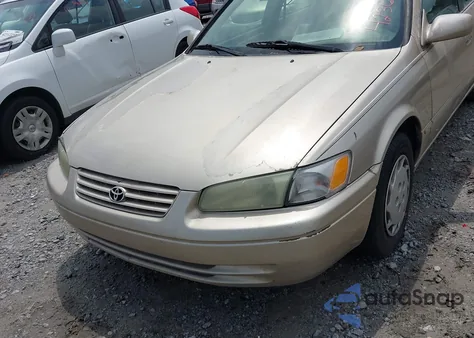 1999 Toyota Camry Ce/Le/Xle z USA, uszkodzony, nr VIN JT2BG22K5X0302188